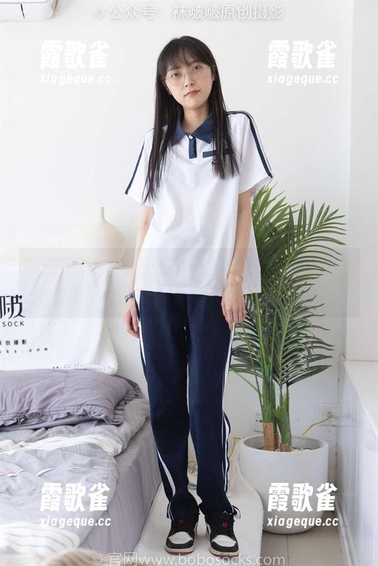 BoBoSocks袜啵啵 - 好奇稚予的白皮鞋长啥样？快来免费拿原图学穿搭吧！