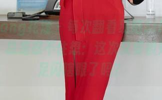 HuaYang花漾 – 每次翻看易阳Silvia的美图，总是忍不住想：这次又要被她的裸足闪瞎眼了吗？