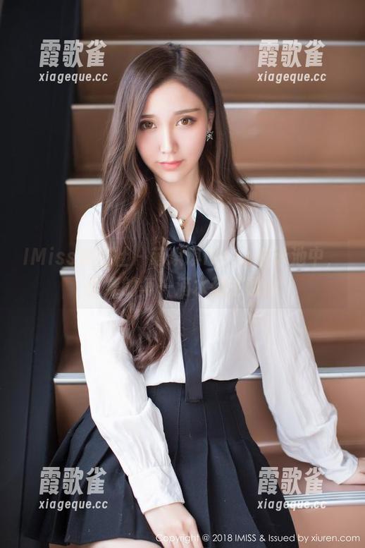 IMiss爱蜜社-萌琪琪Irene IMiss爱蜜社 - 萌琪琪Irene在泳池中,图集的每一滴水都在说话