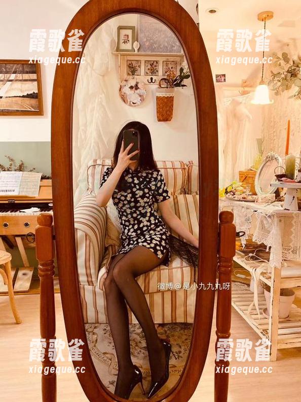 微密圈 - 在网盘中徘徊，July芝岚的运动写真真让我愣住。