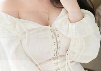 MiStar魅妍社 – 旗袍！赵欢颜Jessica再度更新写真，虽然我对历史不了解，但这衣服真让人眼前一亮。