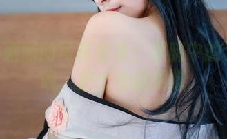 Neko薇薇的写真全集：黑暗中的无声召唤，护士也能很撩