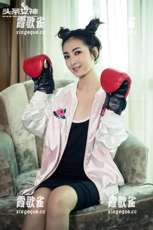TouTiao头条女神 - 夏天的火热与郭美美的无圣光写真，绝配！