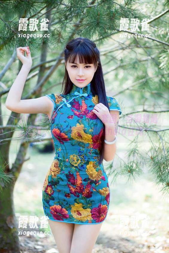 TuiGirl推女郎 - 艾栗栗套图：当御姐遇上插画，画风突变！她能hold住吗？