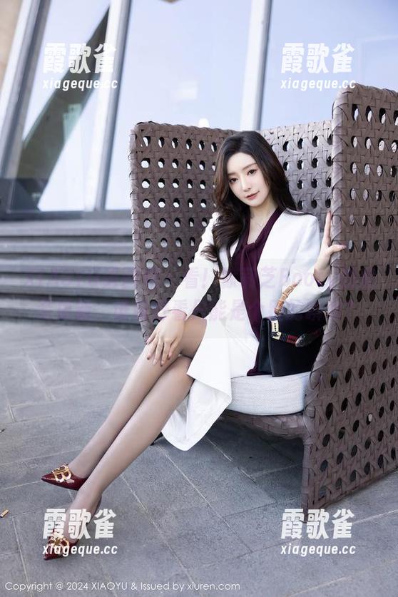 XIAOYU语画界 - 看！徐莉芝Booty的套装更新，谁说好看只能是个别的瞬间？