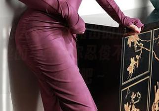 Xiuren秀人网 – 红裙出的尴尬姿势？！Egg尤妮丝的写真让你忍俊不禁，赶紧查找资源吧～