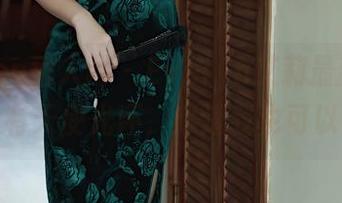 Xiuren秀人网 – Evelyn艾莉最新写真：私拍有天使光环，难道我也可以变身？