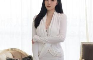 Xiuren秀人网 – 白丝图册透出一种妖魅，UU酱真会挑，真会拍。