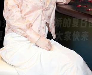 Xiuren秀人网 – 潘娇娇的夏日图库：果然是盛夏的清凉之选，大家快来“打包”！
