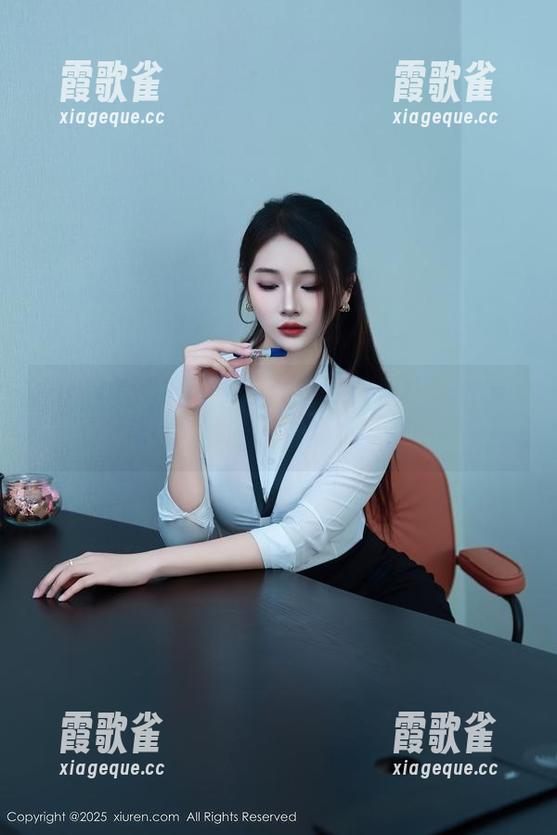 Xiuren秀人网 - 未添加圣光的潘娇娇，白丝图片反而透着一种直接的美