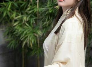 Xiuren秀人网 – 黑白图景下的软糖爱喝奶：妙趣横生的作品