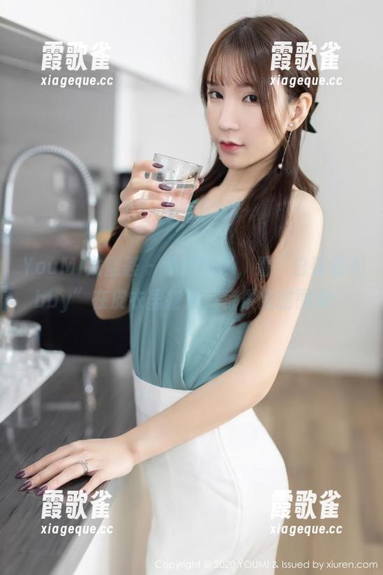 YouMi尤蜜荟 - 不用花钱，看“白茹雪Abby”在皮衣里摇曳，特供免费图集！