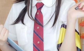 “nagesa魔物喵”大胆尝试，黑色写真作品的狂野舞步