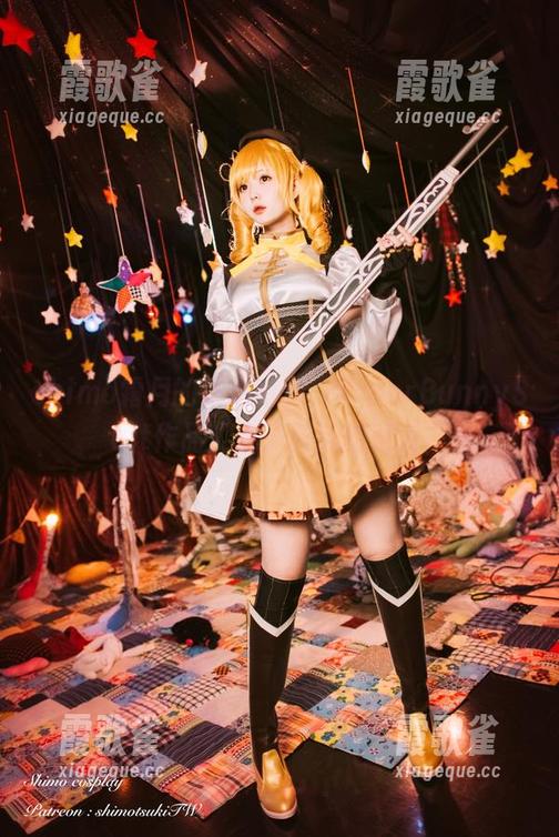 shimo霜月的体态暗示，ViperBunnySuit作品：兔子和风的邂逅？