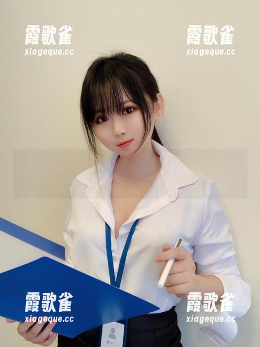 每一年七夕都不一样，依依超级懒的红色波点cos套图给你不同的体验！