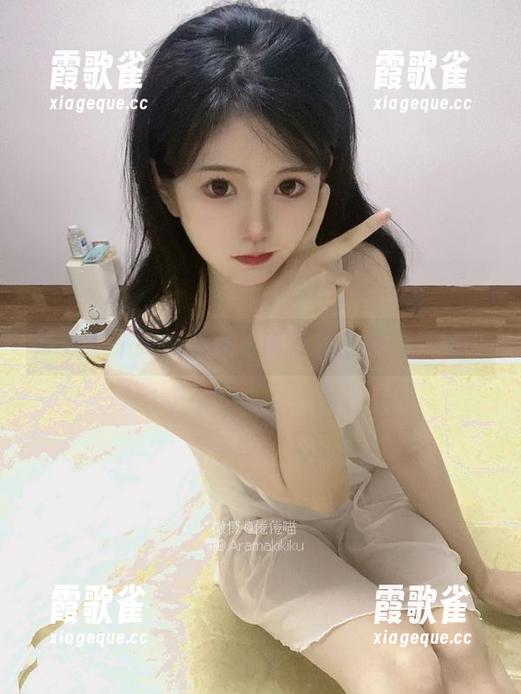 倦倦喵 泳衣?不如说是倦倦喵在水里游的影像…