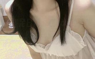 倦倦喵的裸足日记：在cos的幻想里流连的每一张照片