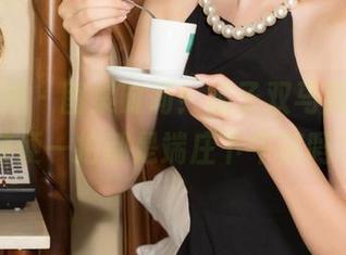 克拉女神 – 图集时间！妮子双马尾写真，随便一拍都是端庄下午茶吗？