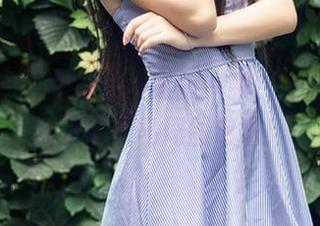 头条女神 – 保证你一眼接一眼，快来下载美会子的双马尾图包吧！