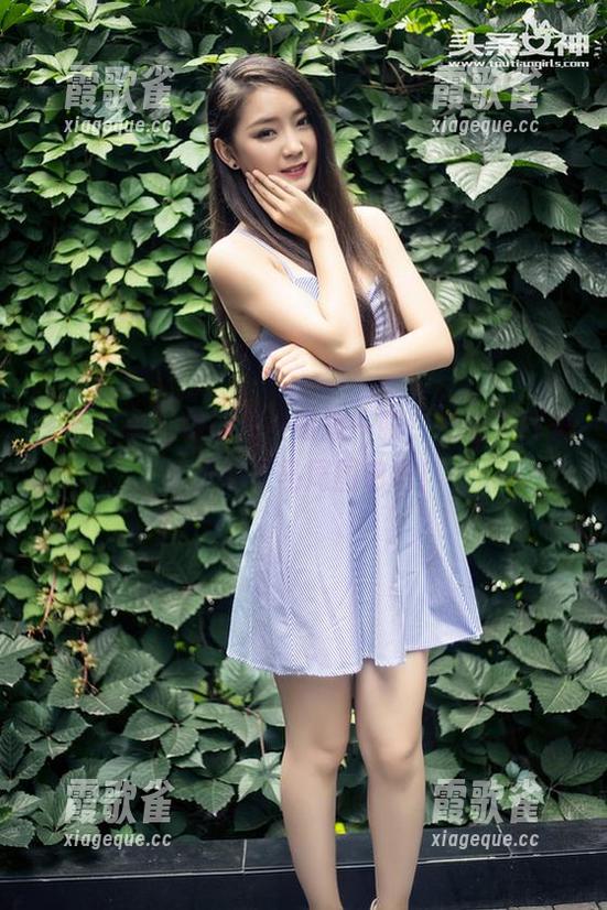 头条女神 - 保证你一眼接一眼，快来下载美会子的双马尾图包吧！