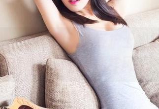 头条女神 – 阿依努尔瓦娅护士的日常，私房美图带你领略别样风采！