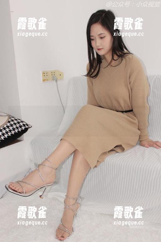 小众视觉 - 一秒沉迷！嘤嘤的美足，免费图集也太惊艳了吧。