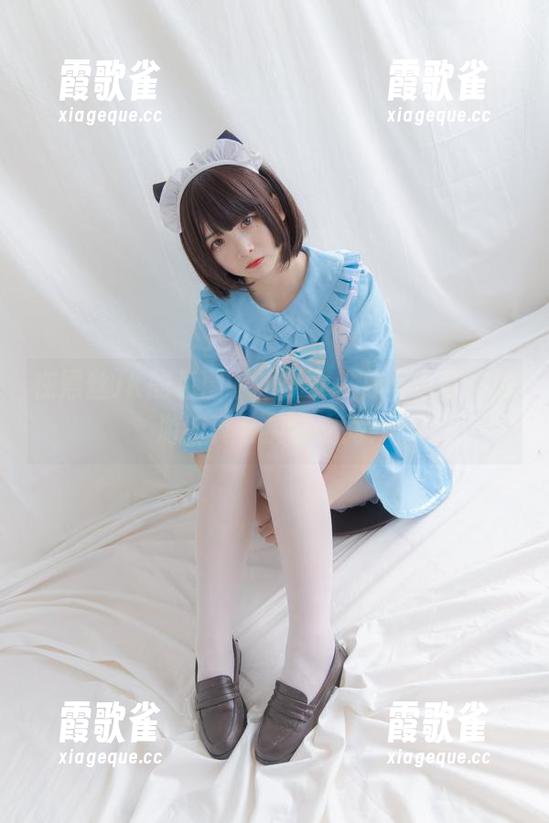 在黑丝JK的包围中，少女秩序写真带你遨游纯真与疯狂之间！