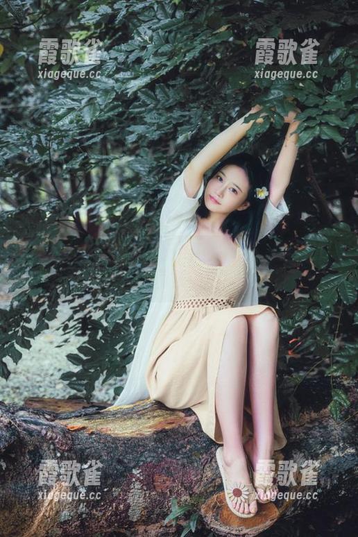 看！兔女郎！年年Nnian发疯似的在分享她的写真集中狂欢