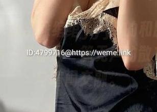 微密圈 – 抽出徐绾绾yyyy的和服写真和图包，每一张都是一篇无声的散文，隐秘与喧闹交融。