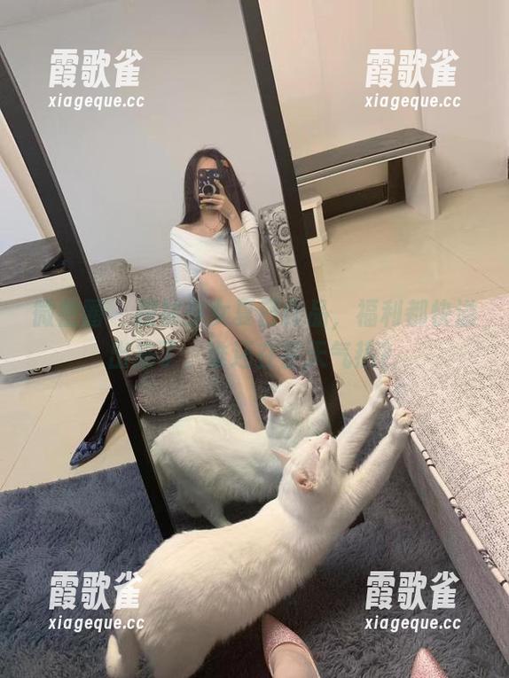 微密圈 - 提袜少女夏日作品，福利都快溢出来了，谁还在乎天气热？
