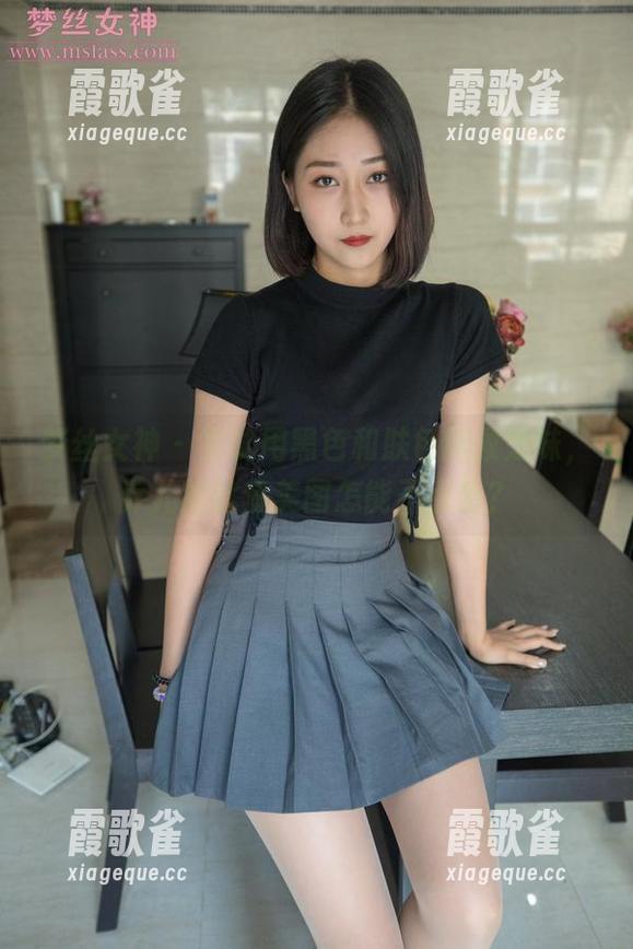 梦丝女神 - 尝试用黑色和肤色拯救乏味，乔儿的这套美图怎能不点赞？