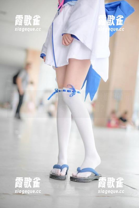 森萝财团最新写真集，这些白丝嫩嫩的厨娘，你确定不多看两眼？