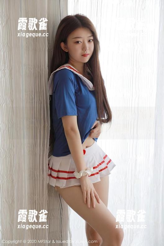 模范学院 - 浴缸中的SiByl李思宁？如果泡沫会说话，那作品该多有趣！
