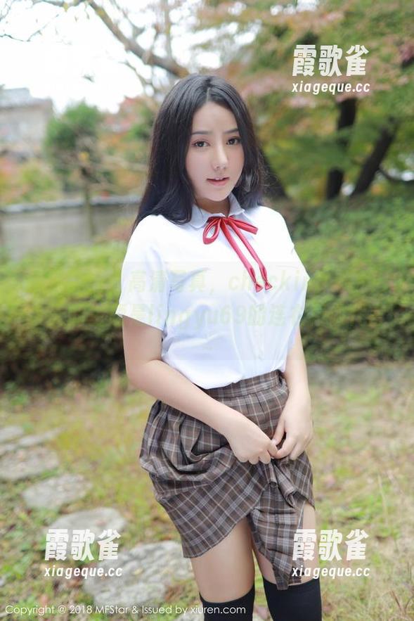 模范学院-lingyu69 模范学院 - 高清写真,checking一下!今天的主题是lingyu69的连衣裙做代言~