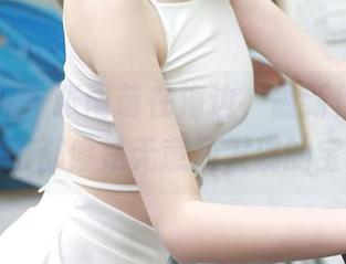 模范学院 – 张雨萌在海边，最新作品集的每一张都像是无意间发现的宝藏！