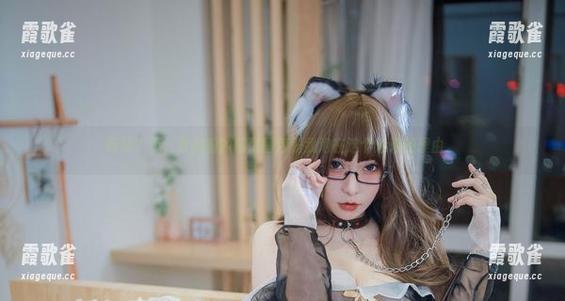 游泳？不，次屁啦的私房图包是我泡在这个泳池的理由。