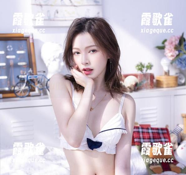 白露Bululu的私房写真，恋人的模样值得一探