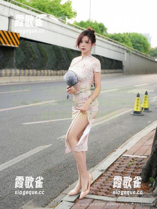 秀人网 - 这套装！才没有给K8傲娇萌萌Vivian装扮点惊喜呢，在图库里晃那么久，她也不会给我答案的吧？