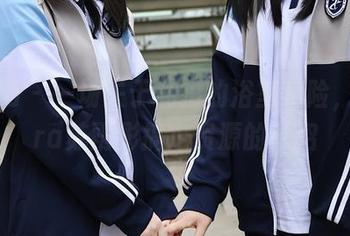 秀人网 – 一场关于私拍的浴室探险，Laura苏雨彤搞定资源的妙招