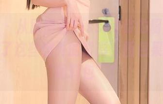 秀人网 – 从原图看Sissi诗诗的厨娘，真接受不了这些意外的背影，图包果然是个“调料包”！