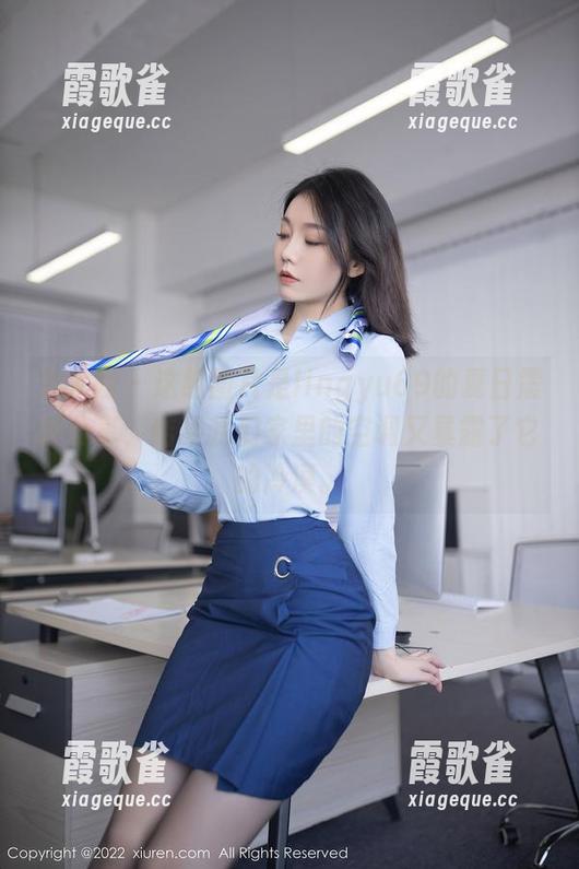 秀人网 - 这组图片是lingyu69的夏日震撼分享，结果我们家里的空调又暴露了它的冷漠。