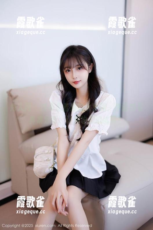 秀人网 - 这不是普通的水手服，伊诺的写真集分享，让你也想试试吧！