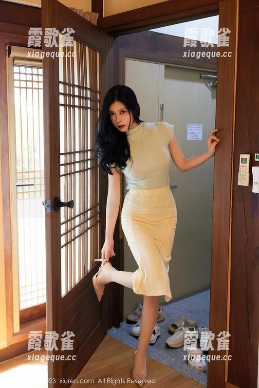 秀人网 - 学妹or女神？安琪的无圣光套图在脑海中循环播放