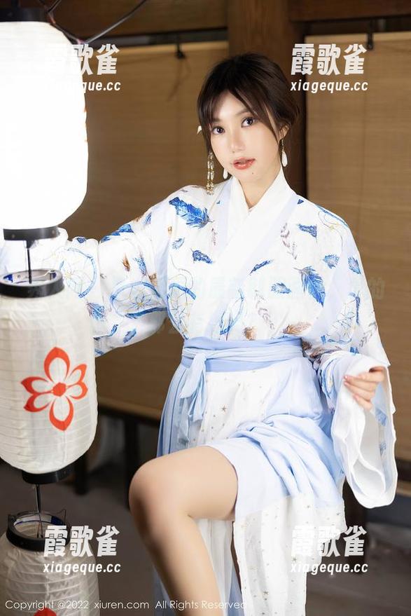 秀人网 - 是小逗逗的最新制服画像，真的那么有趣吗？