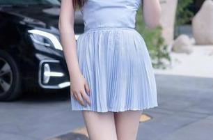 秀人网 – 逃过一劫，竟然遇上智恩baby的福利黑白写真，突然感到慌张。