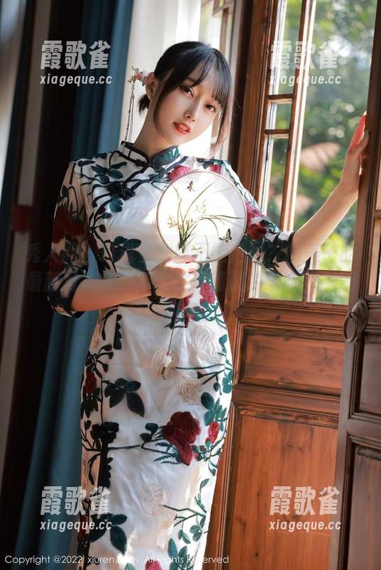秀人网 - 谁说兔女郎不能治愈？糯美子的最新写真集更新，就像清晨的咖啡，刚刚好！