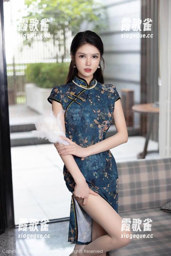 秀人网 - 皮衣这件事，居然被雯大王susie演绎得如此惊艳，图片才不会背叛我的眼。