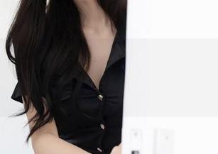 秀人网 – 套图怎能不看？黎秋秋的“少女”给我一种高中小女生的恼人清新精选！