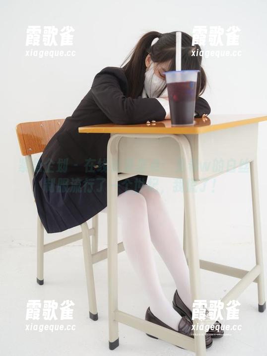 紧急企划 - 在线资源盘点：见希w的白丝制服流行了一个世纪，我慌了！