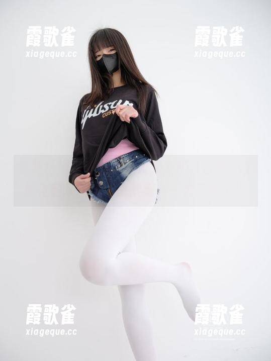 紧急企划 - 看，见希w又来啦，白丝学生服福利原图等你来欣赏——太有趣了！
